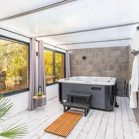 Vakantiehuis Houseboat Sur La Seine - Privatif Avec Jacuzzi Moisson